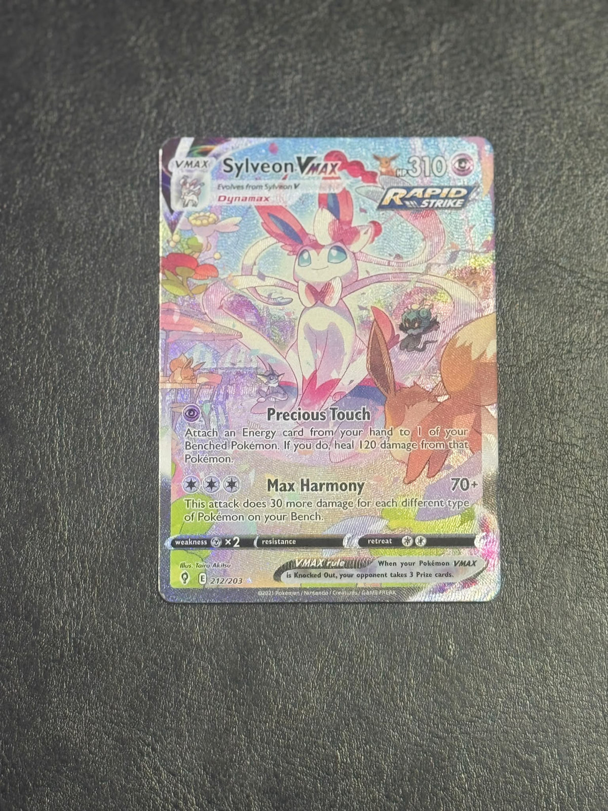 Sylveon VMAX – 212/203 – Evolving Skies (Secret Rare Alternate Art)